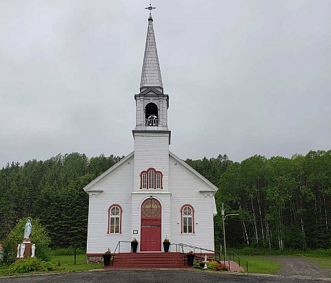 Séjour dans une église